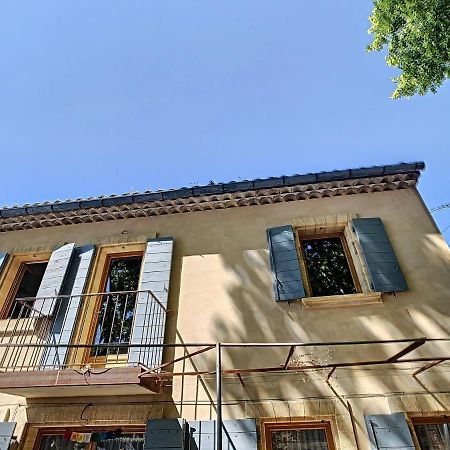 T2 Robion Luberon Apartment Bagian luar foto